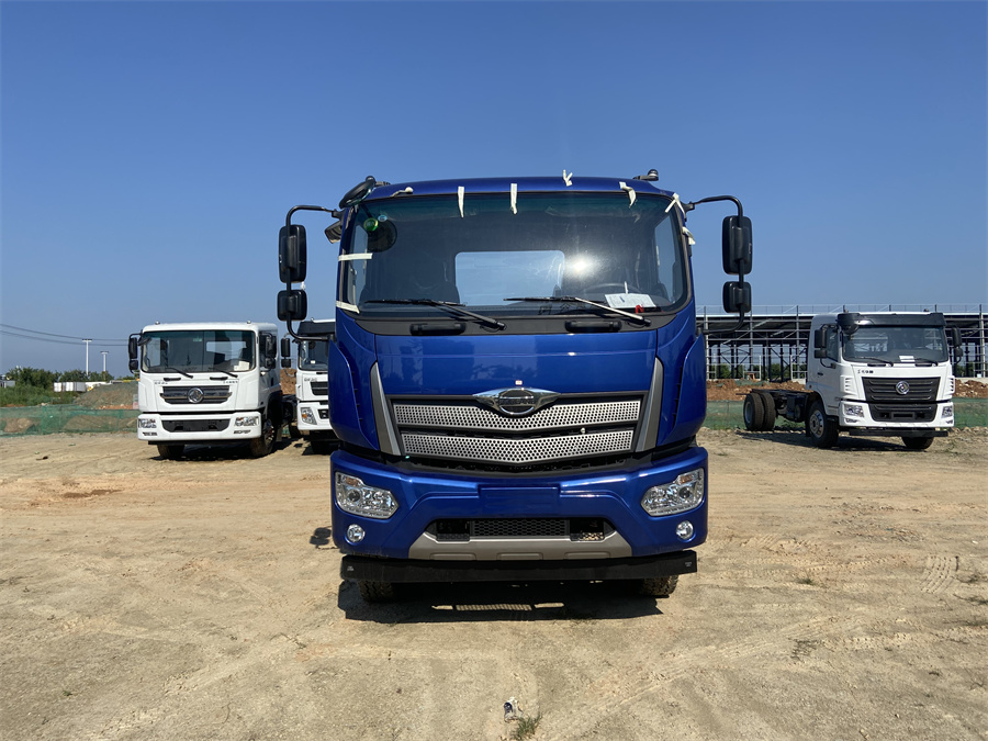 福田ES7（小三軸，玉柴270）國六 內(nèi)飾照片圖