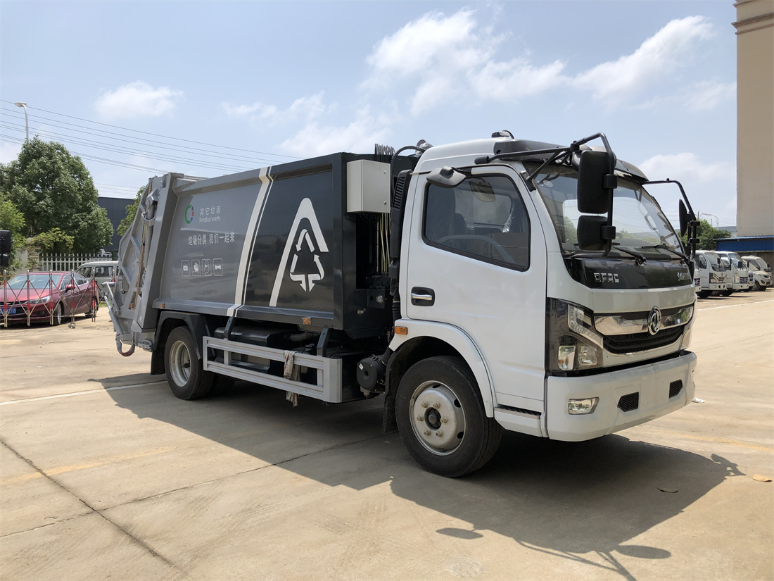 9方北京牌壓縮垃圾車(chē)-東風(fēng)可上北京牌9方壓縮式垃圾車(chē)廠家價(jià)格